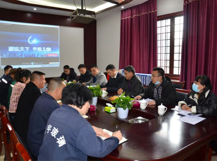 豐谷酒業考察組領導蒞臨公司實地考察