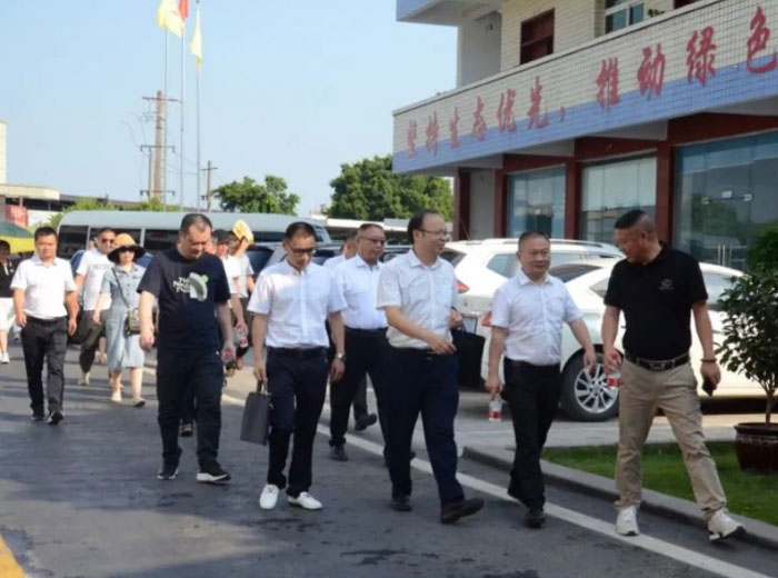敘永縣委常委申剛一行蒞臨觀宇集團總部基地調研